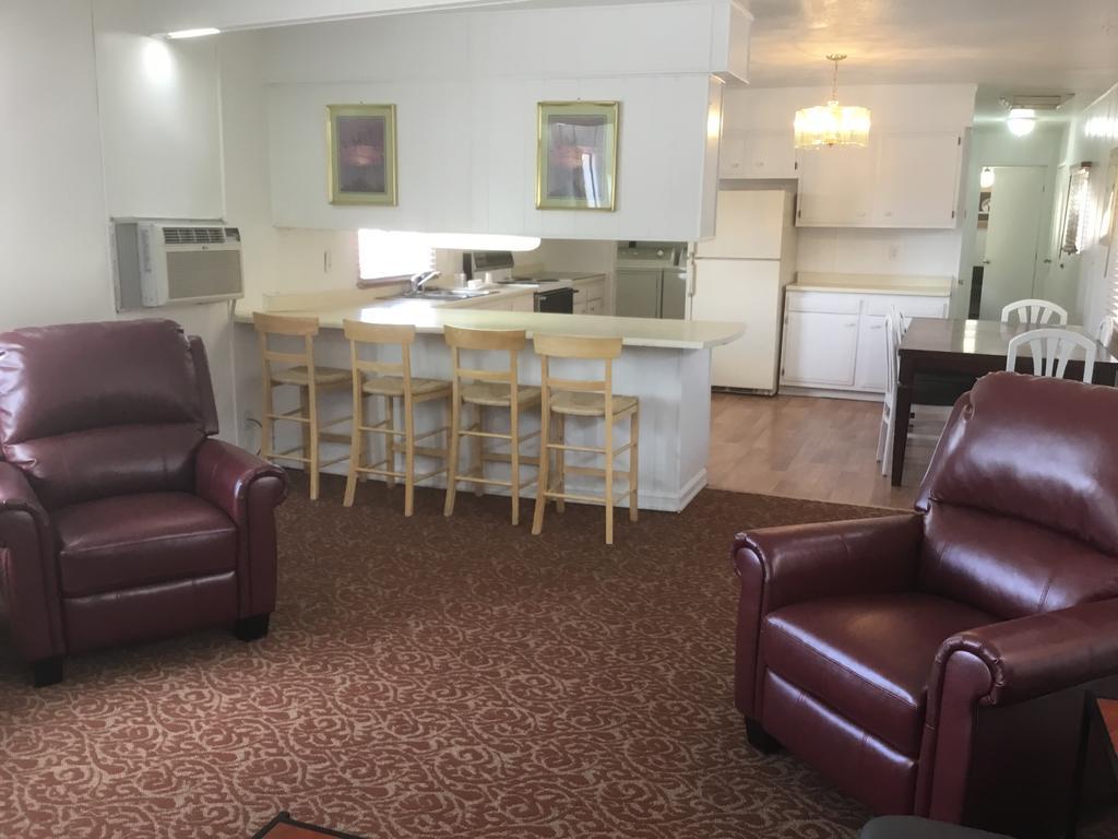 Ski'S Western Motel 그렛 팔스 외부 사진